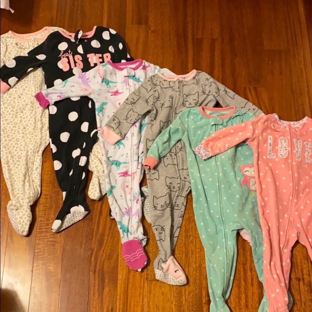 Set of 6 Carters jammies